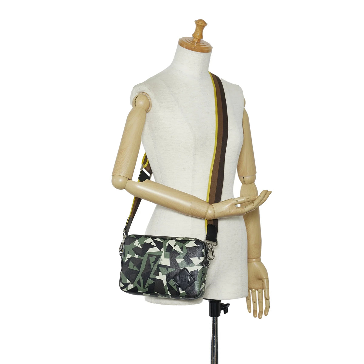 Eyes Monster Camouflage Camera Pre-Owned Calf (Good) Green Unisex Authenticated Bag Fendi Crossbody Bag Leather