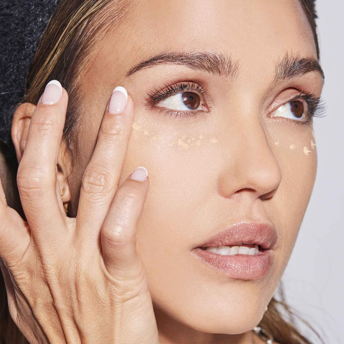 Honestly - Cream Tinted Eyes Bright Eye Sandstone