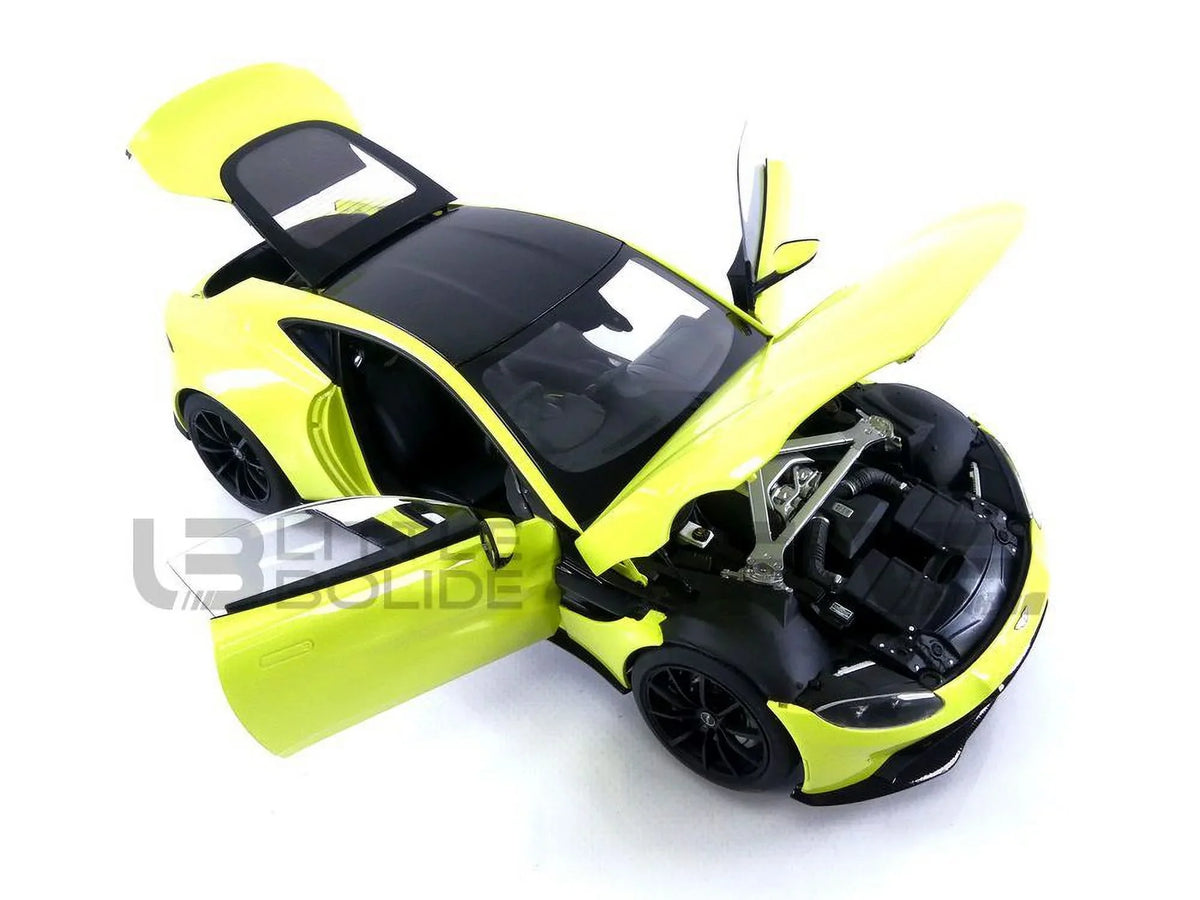 Autoart Green Model 1/18 Lime Top with by Drive) Aston Hand Car RHD Carbon Essence (Right 2019 Vantage Martin