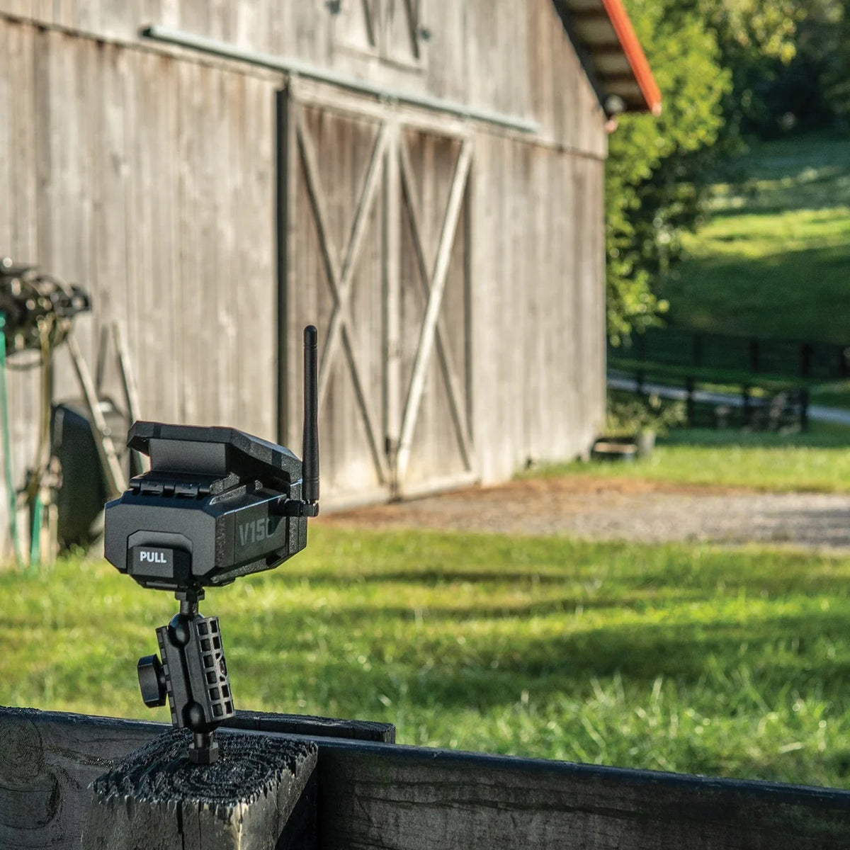 Cellular Outdoor (US Solar-Powered Nation LTE Security Wide V150 VOSKER 1202 Camera Network)