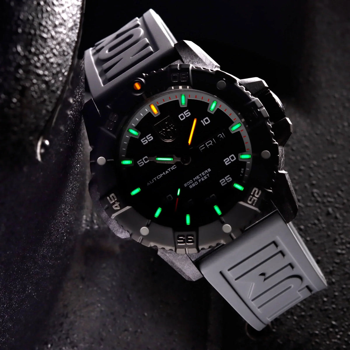 Men's Luminox Rubber Watch Carbon Seal XS.3862 Grey Strap Master