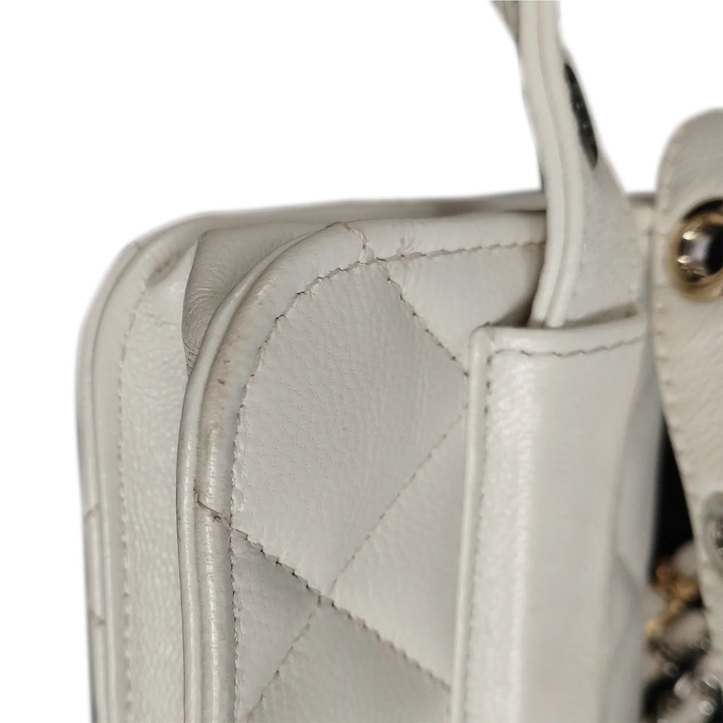 Lambskin Belt Pre-Owned Unisex White Chain Bag Leather Authenticated Punk (Good)
