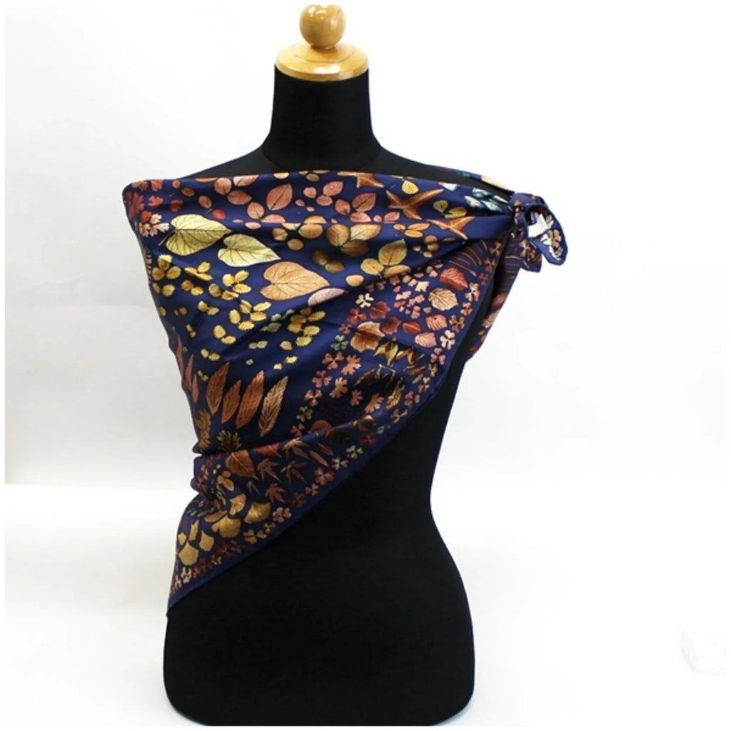 Pre-Owned Silk (Good) Brown Scarf Navy Ladies Pattern Leaves Muffler Fallen x