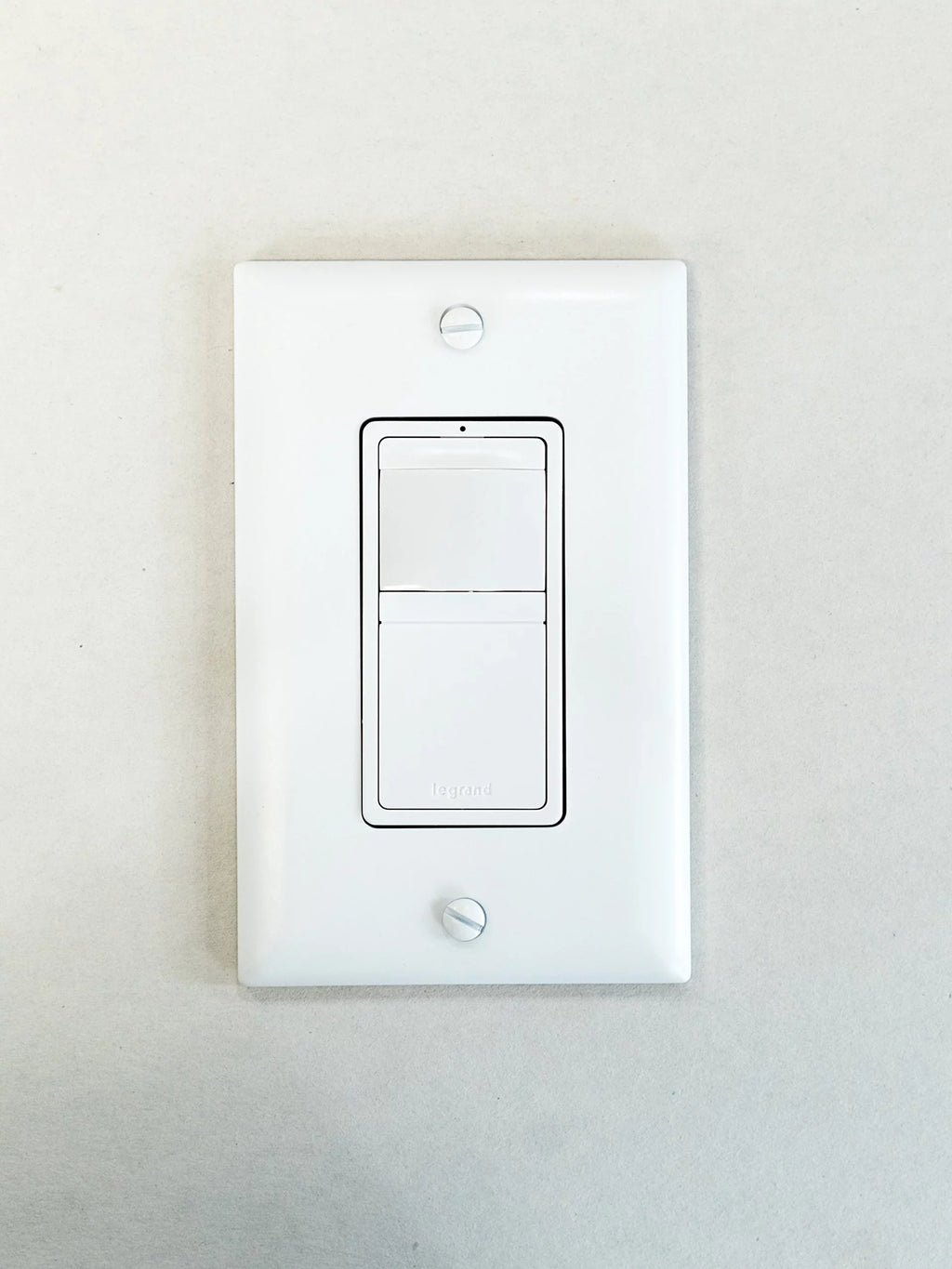 15 pk Radiant amps White Switch Ivory, Motion Light 1 Legrand Sensor Almond,