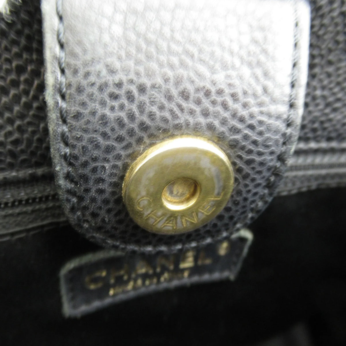 Matelasse Calf) (Grained ChainShoulder Black Pre-Owned Caviar Bag Skin (Fair)