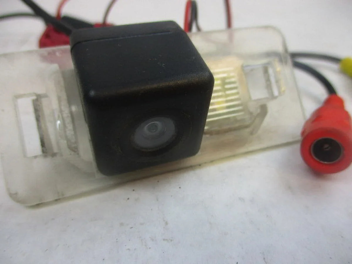 (Good) Camera Series LKQ Trunk 323 OEM 2000 Mount Rear Pre-Owned