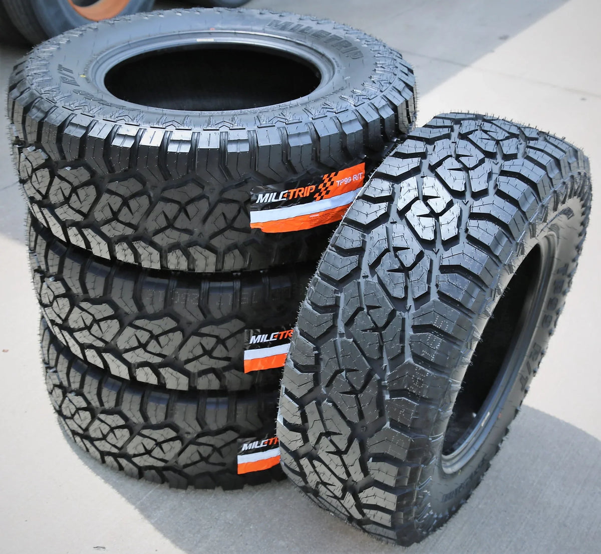 Load LT Ply Terrain E 285/55R20 Tire RT Rugged TP99 R/T Miletrip 10