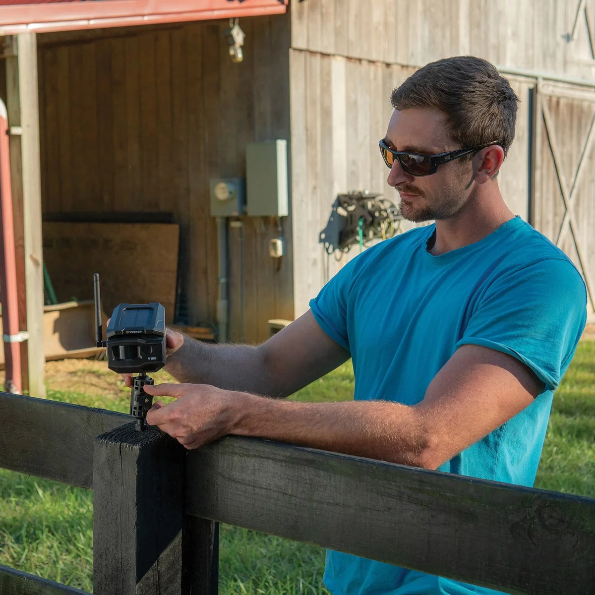 Cellular Outdoor (US Solar-Powered Nation LTE Security Wide V150 VOSKER 1202 Camera Network)